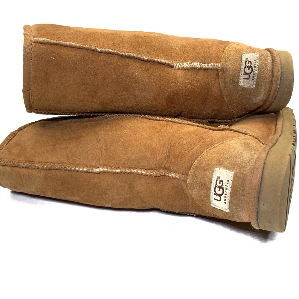 UGG Classic Tan Suede Boots - Picture 3 of 9